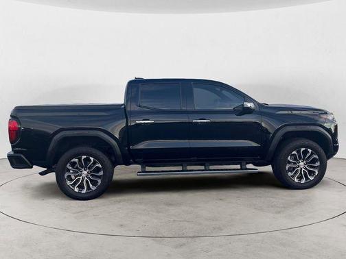 2023 GMC Canyon Denali