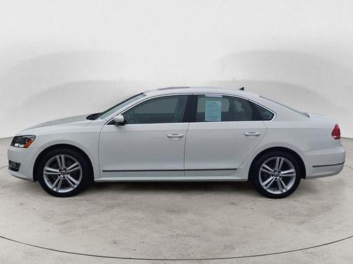 Candy White 2014 Volkswagen Passat 2.0L TDI DSG SEL Premium
