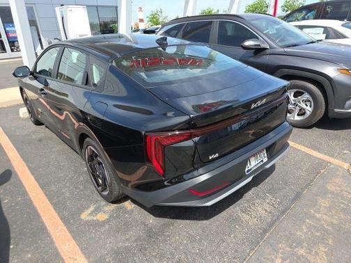 Aurora Black 2025 Kia K4 EX