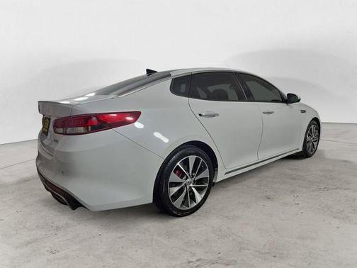 2016 Kia Optima SXL Turbo