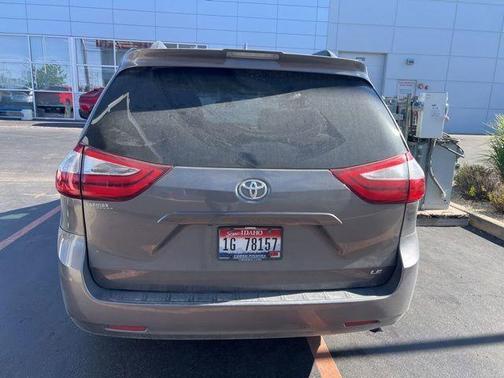 Predawn Gray Mica 2018 Toyota Sienna LE