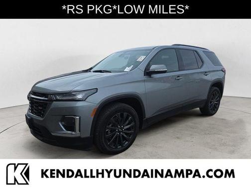 Sterling Gray Metallic 2023 Chevrolet Traverse RS