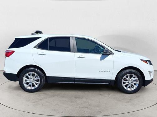 Summit White 2021 Chevrolet Equinox LS
