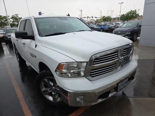 Bright White Clearcoat 2017 RAM 1500 Big Horn