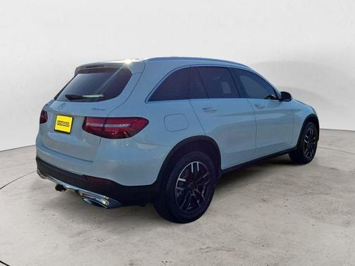 2018 Mercedes-Benz GLC 300 Base 4MATIC