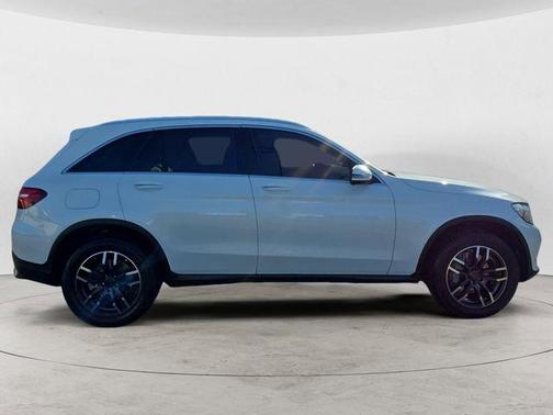 2018 Mercedes-Benz GLC 300 Base 4MATIC
