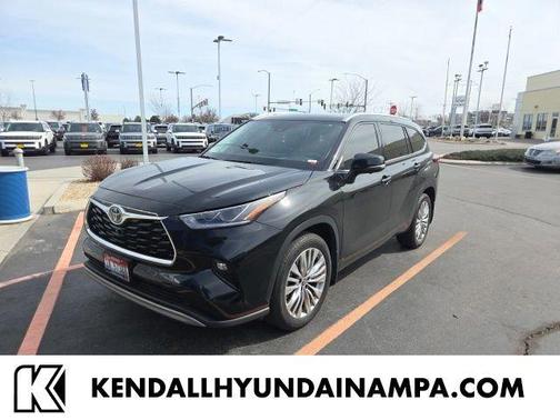 2023 Toyota Highlander Platinum