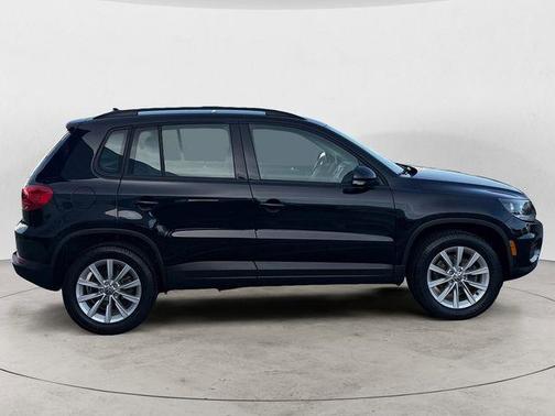 2017 Volkswagen Tiguan Limited 2.0T