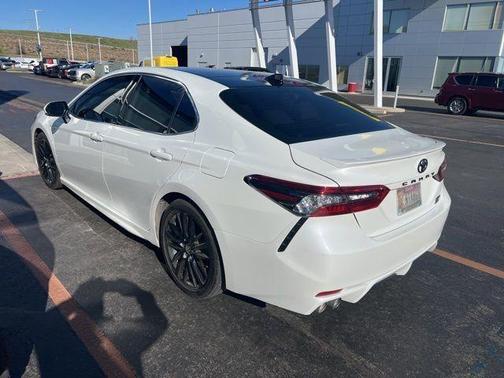 Pearl 2021 Toyota Camry XSE