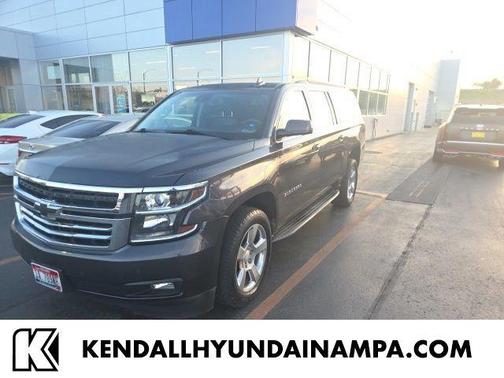 Tungsten Metallic 2017 Chevrolet Suburban LT