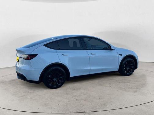 2021 Tesla Model Y Standard Range