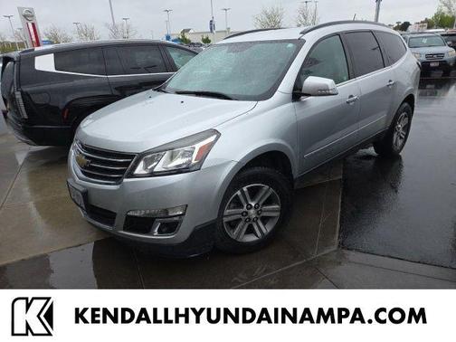 Silver Ice Metallic 2015 Chevrolet Traverse 2LT