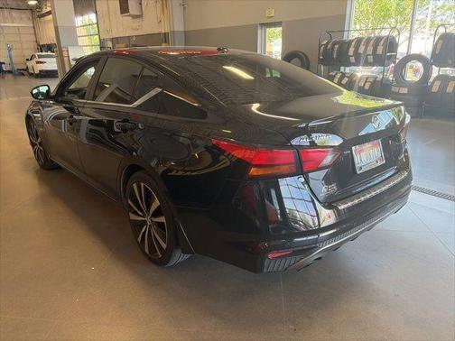 Black 2021 Nissan Altima 2.0 SR