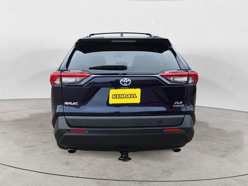 2020 Toyota RAV4 Hybrid XLE