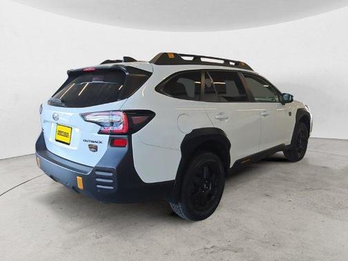 Crystal White Pearl 2024 Subaru Outback Wilderness