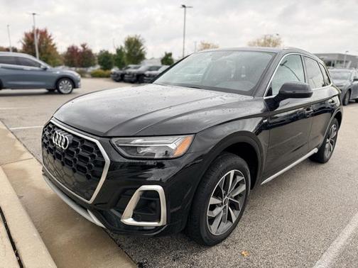2023 Audi Q5 45 S line Premium