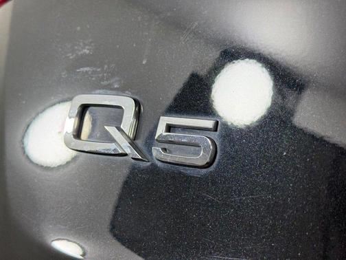 2023 Audi Q5 45 S line Premium