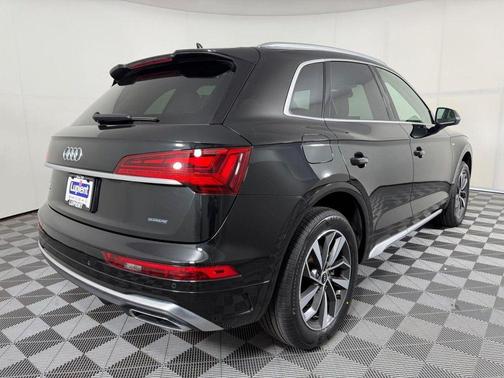 2023 Audi Q5 45 S line Premium