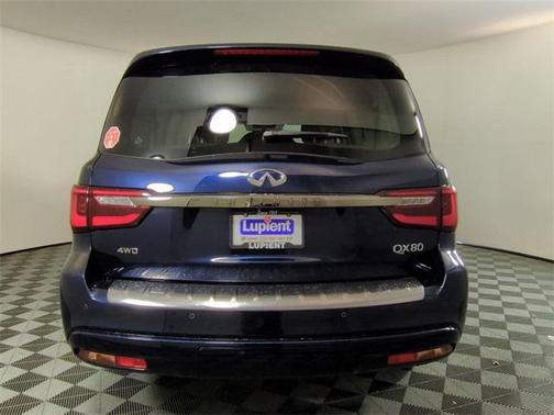 2024 INFINITI QX80 Premium Select