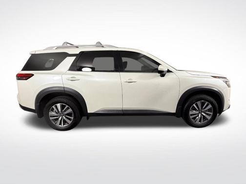 Pearl White Tricoat 2024 Nissan Pathfinder SL