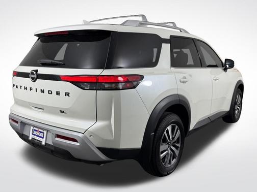 Pearl White Tricoat 2024 Nissan Pathfinder SL