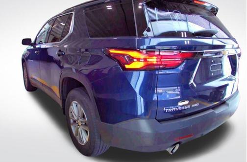 Northsky Blue Metallic 2023 Chevrolet Traverse LT