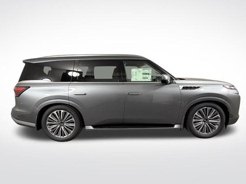 Dynamic Metal 2026 INFINITI QX80 Luxe