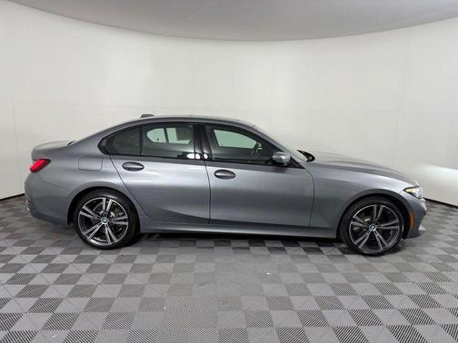 2023 BMW 330 i xDrive