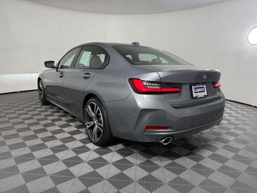 2023 BMW 330 i xDrive