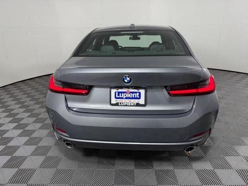 2023 BMW 330 i xDrive