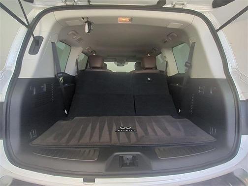 2023 INFINITI QX80 Premium Select