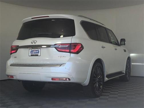 2023 INFINITI QX80 Premium Select