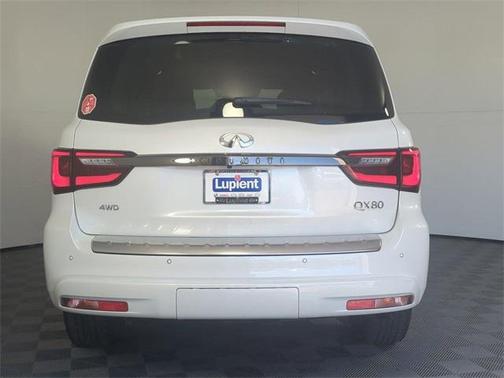 2023 INFINITI QX80 Premium Select