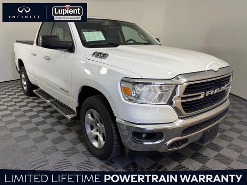 Bright White Clearcoat 2019 RAM 1500 Big Horn