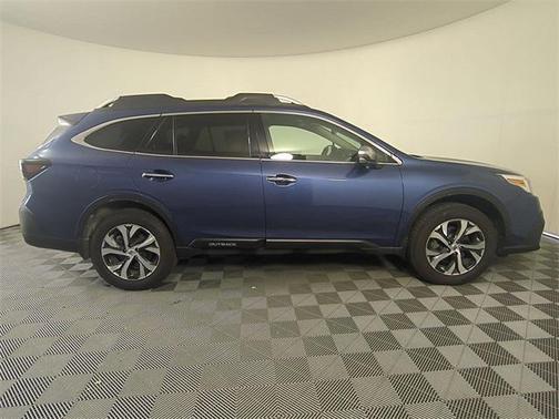 2022 Subaru Outback Touring XT