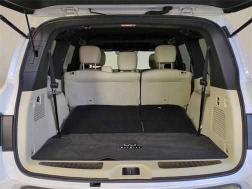 2024 INFINITI QX80 Sensory