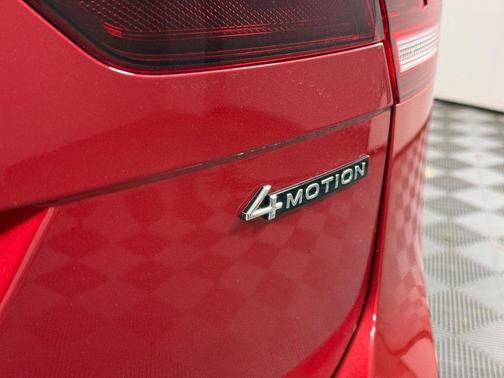 2024 Volkswagen Tiguan 2.0T SE R-Line Black 4MOTION