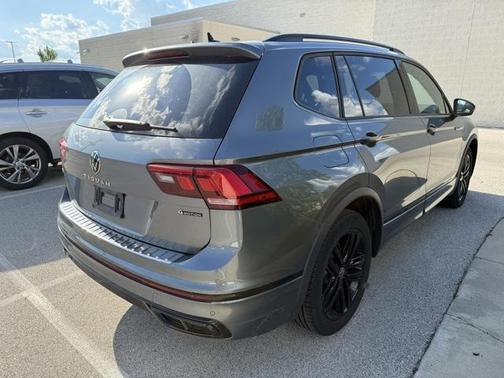 2022 Volkswagen Tiguan 2.0T SE R-Line Black 4MOTION