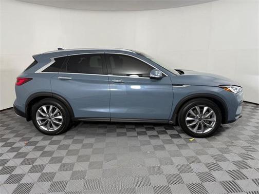 2022 INFINITI QX50 LUXE