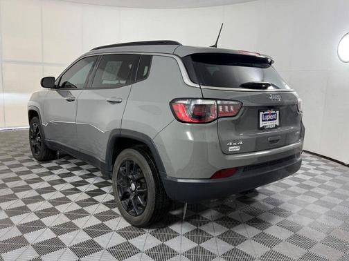 2023 Jeep Compass Latitude Lux