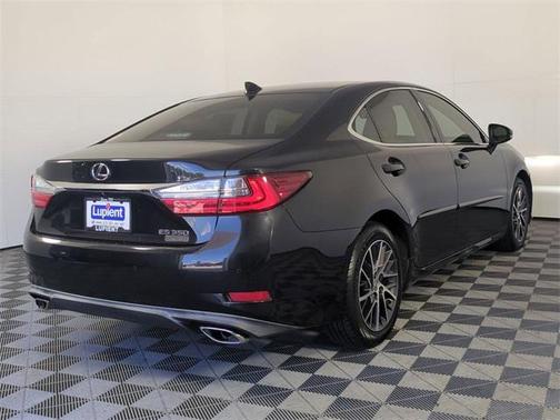 2016 Lexus ES 350 Base
