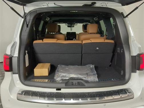 2023 INFINITI QX80 Sensory