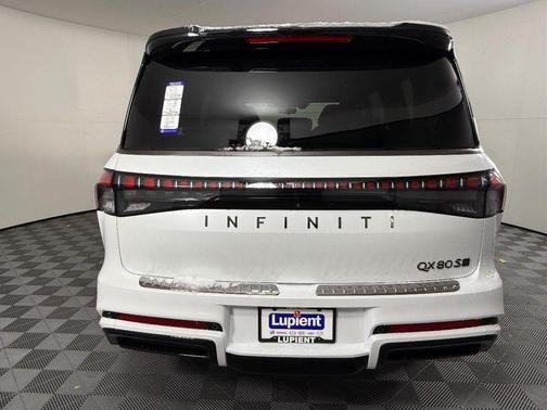 2026 INFINITI QX80 SPORT