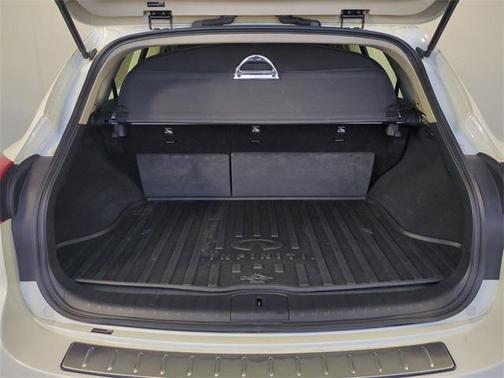 2016 INFINITI QX50 Base