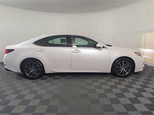 2017 Lexus ES 350 Base