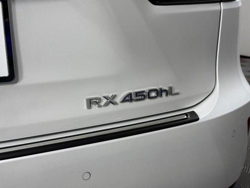 White Pearl 2022 Lexus RX 450hL Luxury