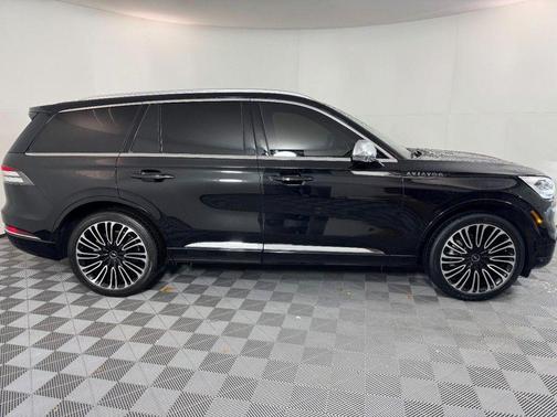 2022 Lincoln Aviator Black Label AWD
