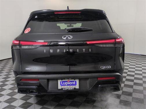 2024 INFINITI QX60 Luxe