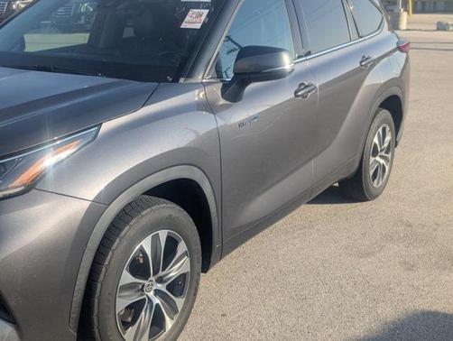 2021 Toyota Highlander Hybrid XLE