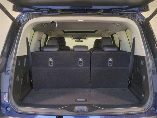 2025 INFINITI QX80 PURE